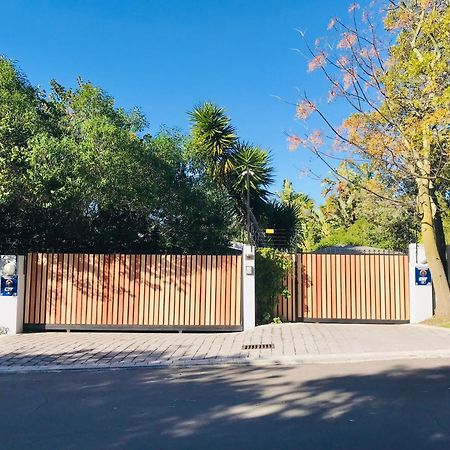 10Vdw Self Catering Apartments Durbanville Exterior photo